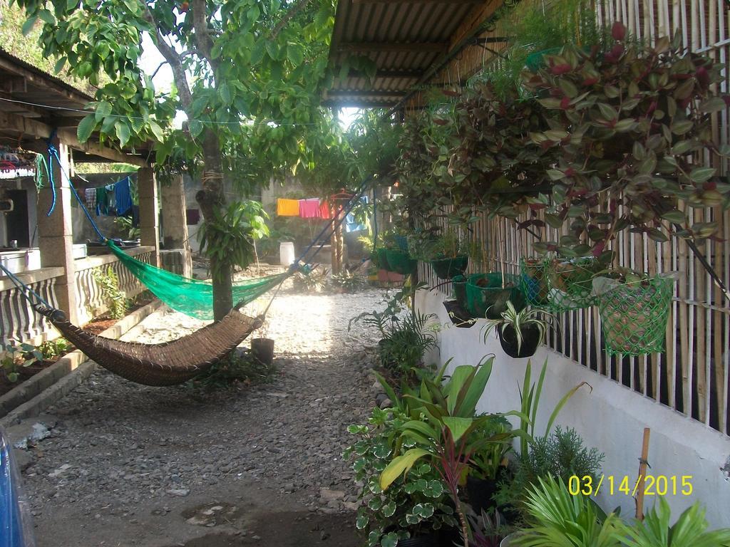 Charm Guest House Puerto Princesa Bagian luar foto