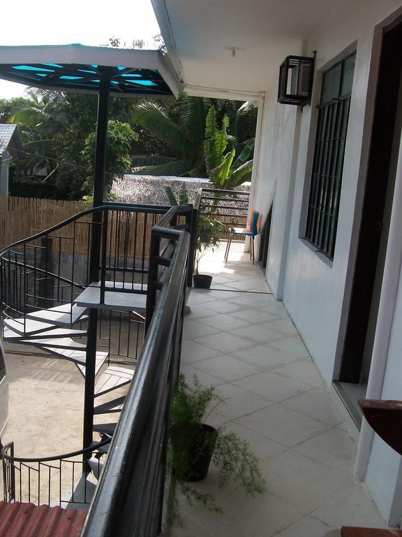 Charm Guest House Puerto Princesa Bagian luar foto